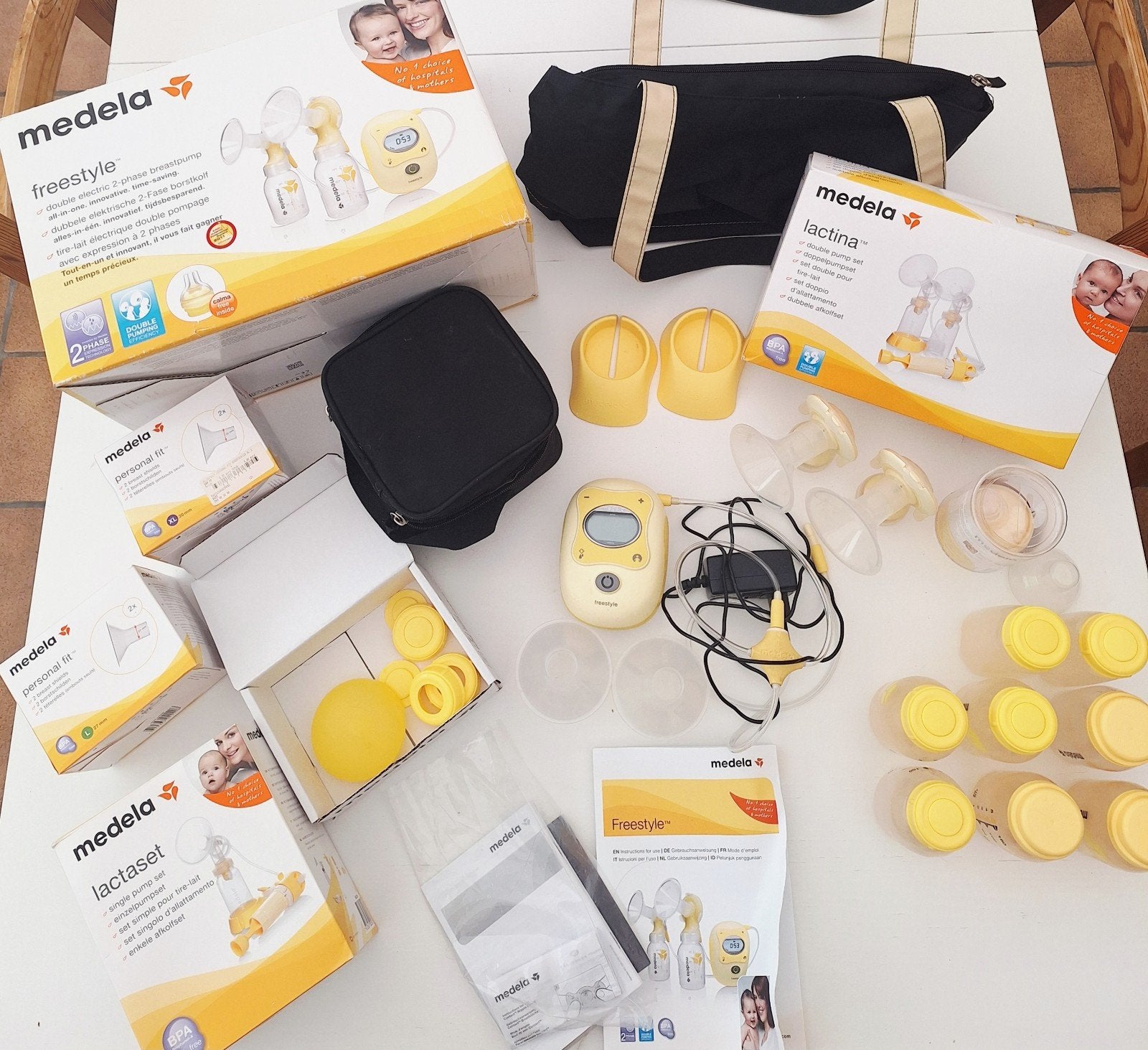 Medela Freestyle Dubbele Elektrische borstkolf complete set, Enfants & Bébés, Aliments pour bébé & Accessoires, Enlèvement, Tire-lait