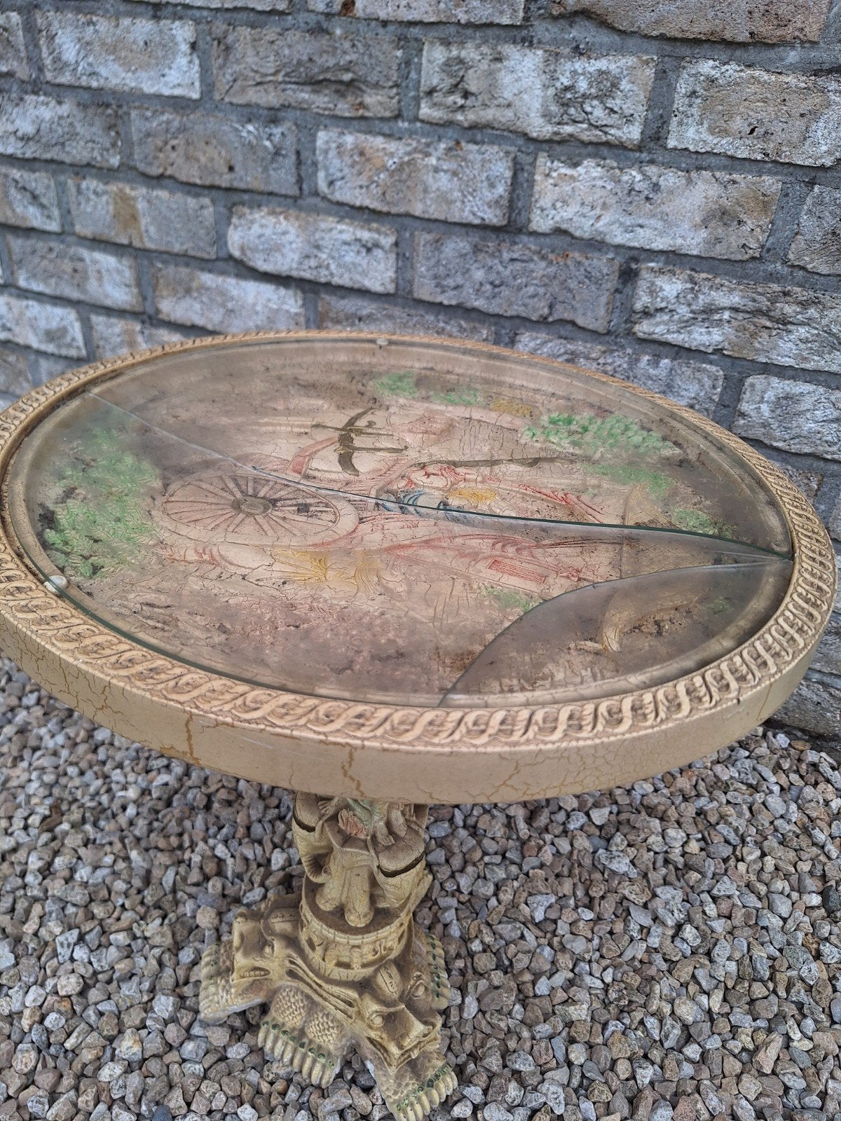 vintage bijzettafel in kunsthars, Ophalen