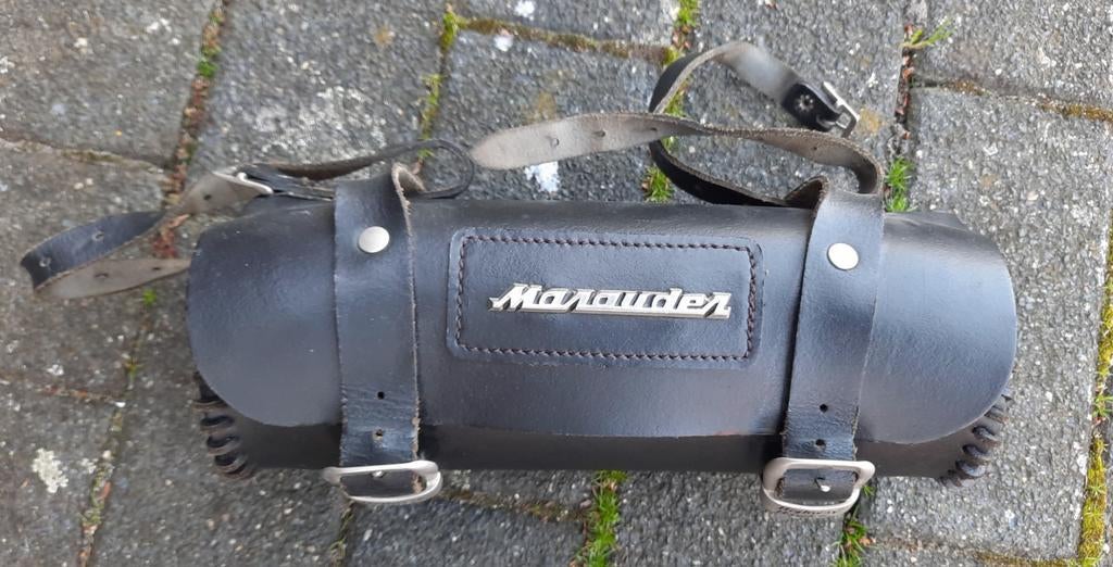 Toolrol voorvork Marauder, Motoren, Ophalen