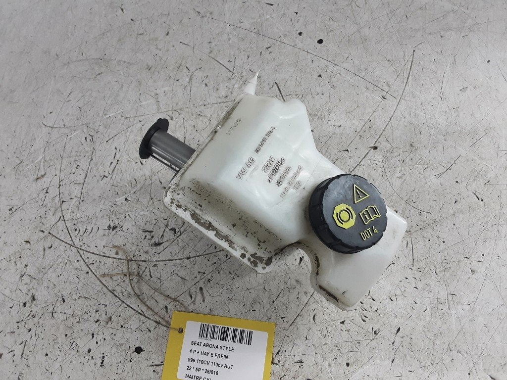 MAITRE CYLINDRE DE FREIN Seat Arona (KJX) (2Q1611301A), Seat Deutschland GmbH, Service@seat.de, Utilisé, Seat