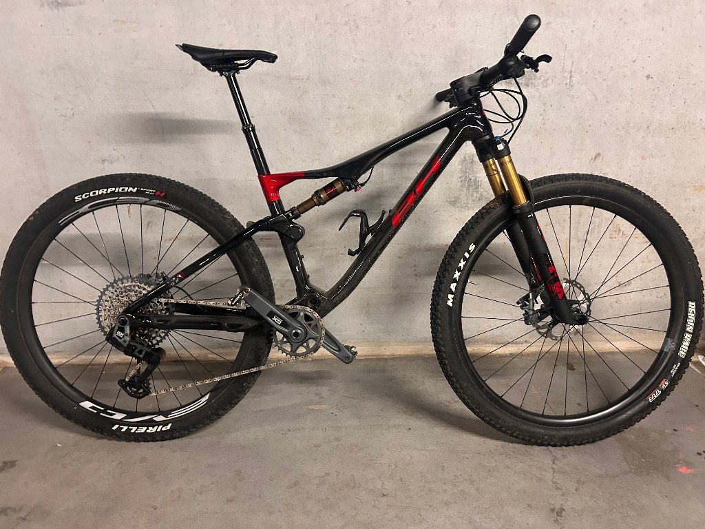 BH BIKES LYNX RACE MTB maat MD, Fietsen en Brommers, Fully, Ophalen, Zo goed als nieuw, Schijfrem