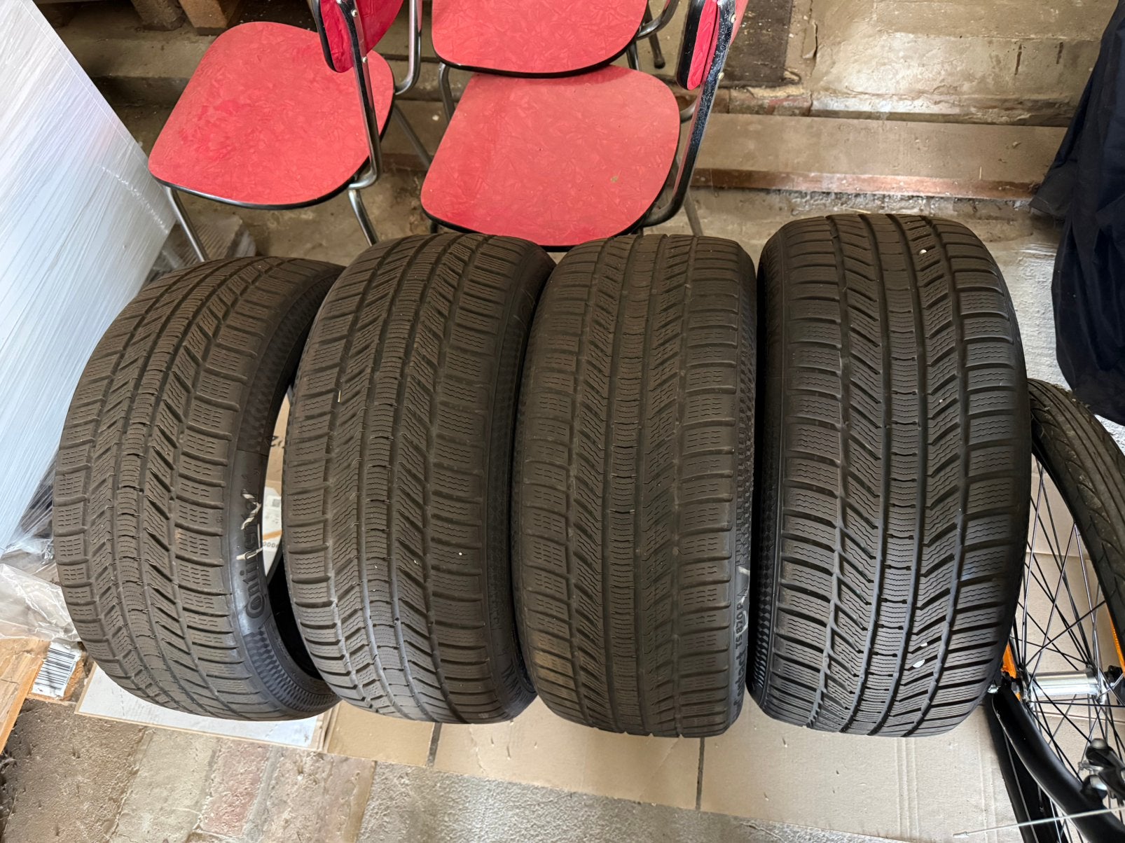 Continental wintercontact 225/40 R18, Auto-onderdelen, Banden en Velgen, Ophalen, 18 inch, Gebruikt, Winterbanden
