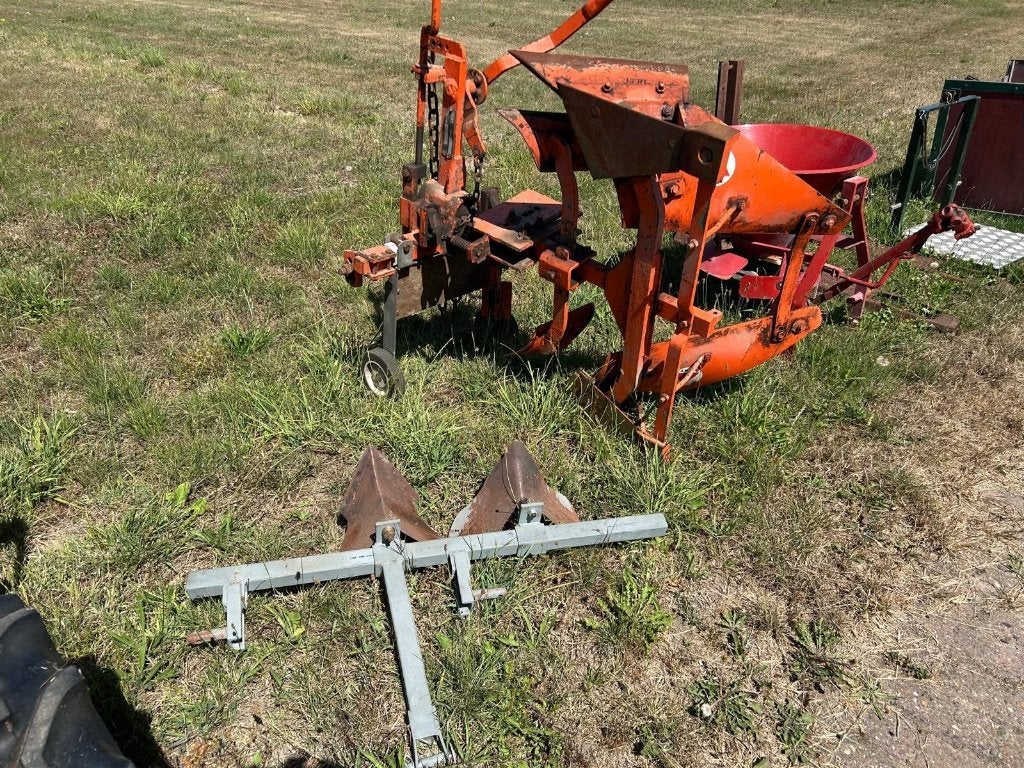 Kubota Tractor B1610, Enlèvement, Utilisé