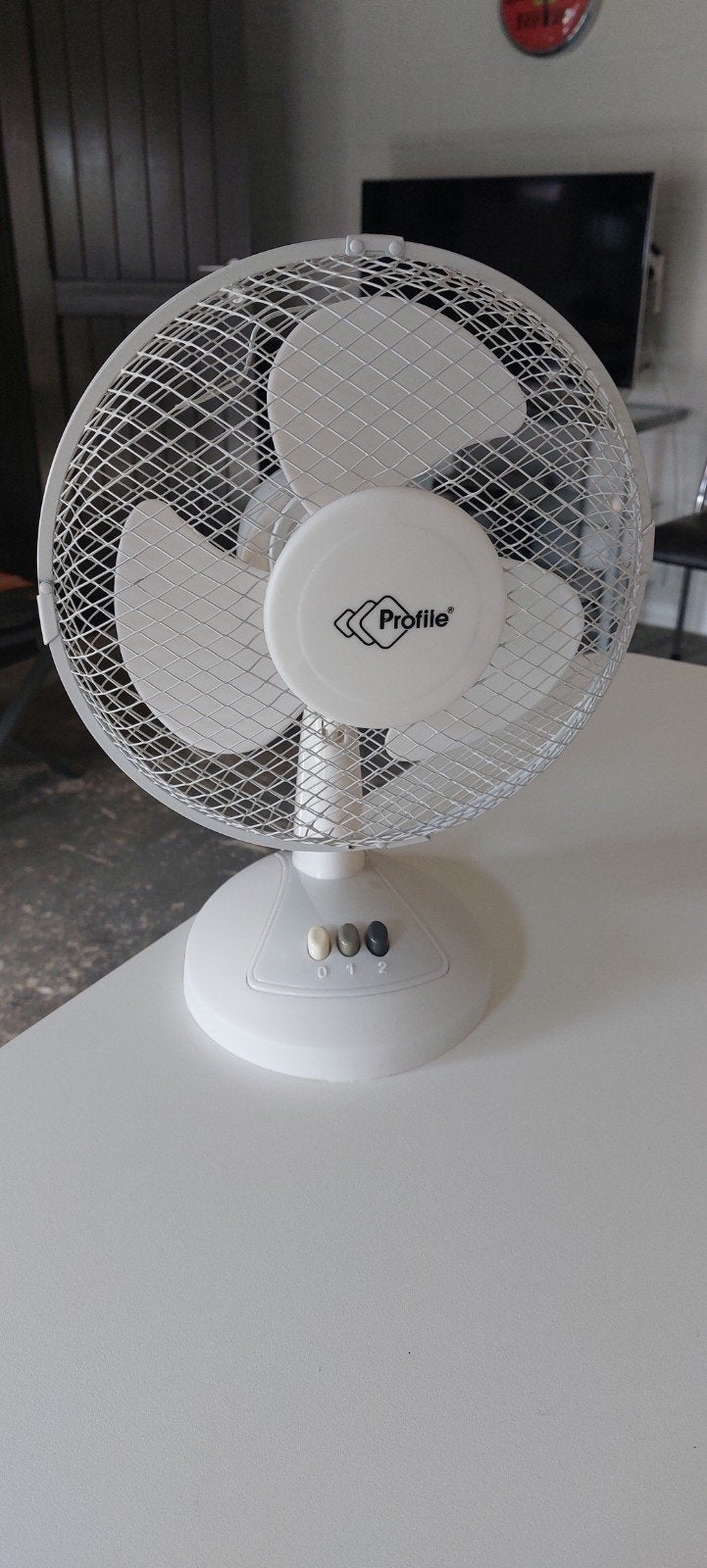 Tafel ventilator of bureau 2 snelheden., Ophalen