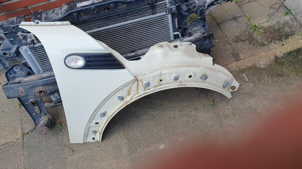 Mini clubman R55 2008 spatbord rechts, Ophalen, Rechts, Mini, Spatbord