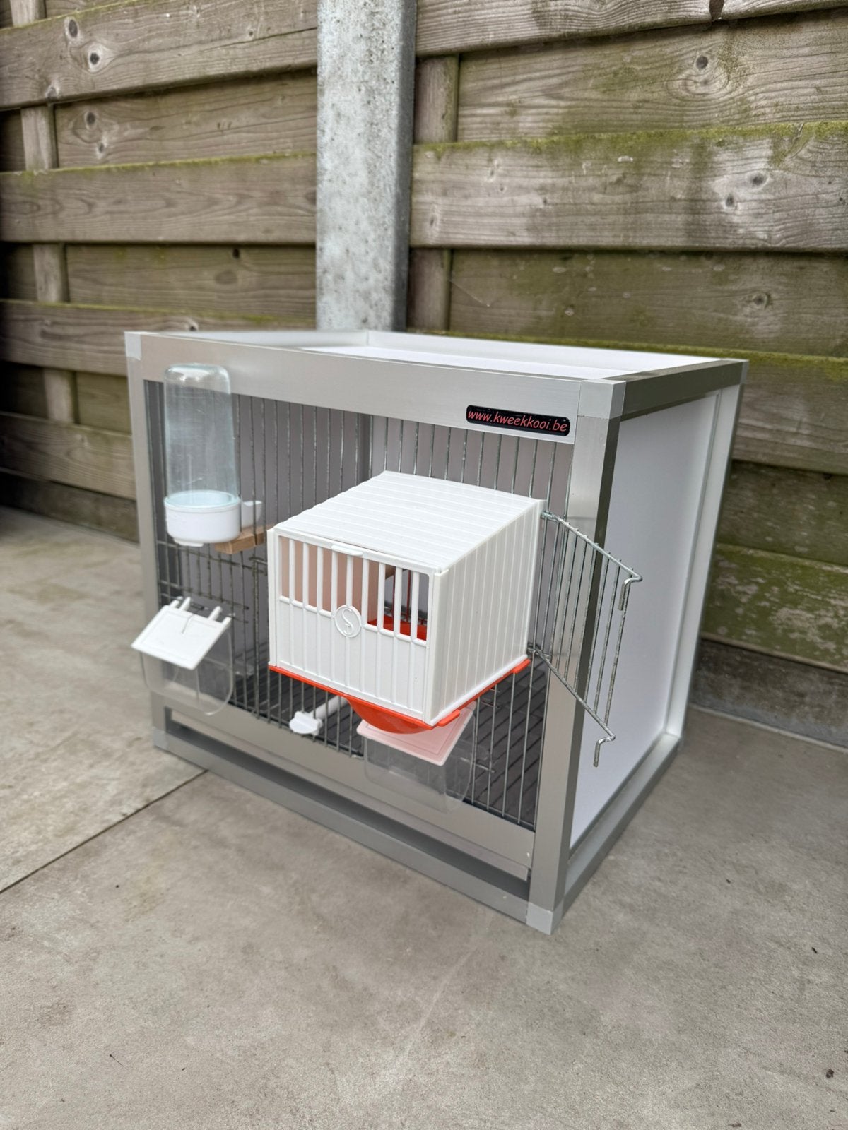 Kweekkooi aluminium; voor exoten zoals zebravinken, kanaries, Dieren en Toebehoren, Ophalen, Zo goed als nieuw, Aluminium
