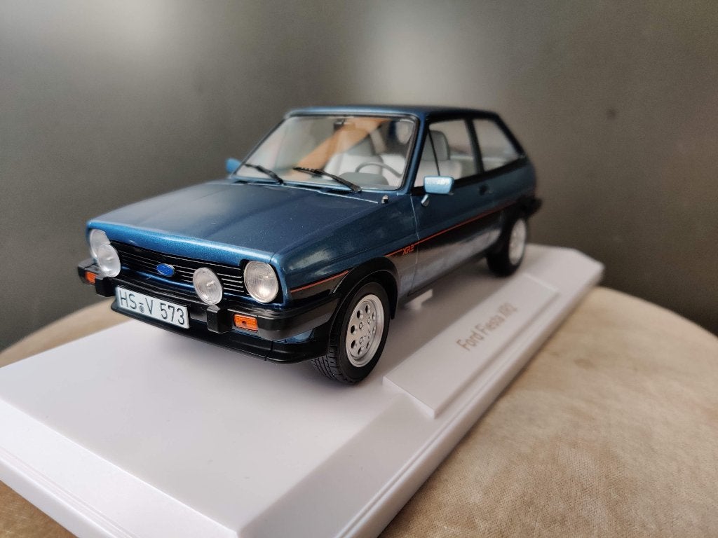 Ford Fiesta XR2 1981 Norev 1/18e nieuw, in doos., Ophalen of Verzenden, Nieuw, Auto, Norev