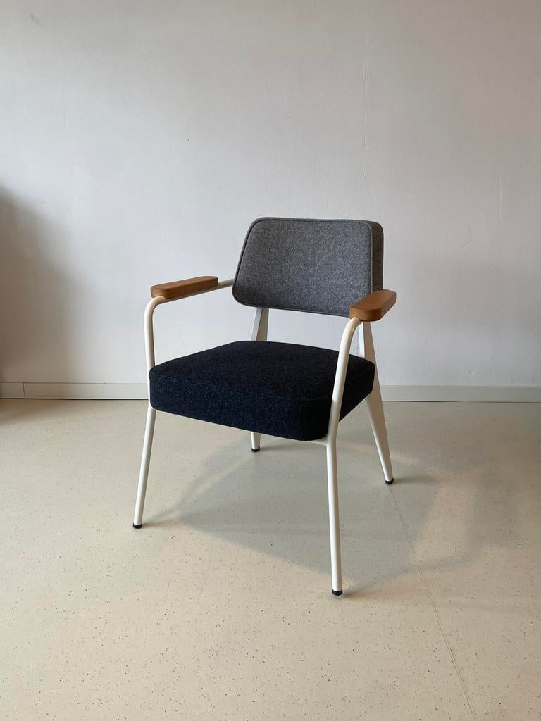 Jean Prouvé - Direction chair - Vitra, Huis en Inrichting, Fauteuils, Zo goed als nieuw, Ophalen
