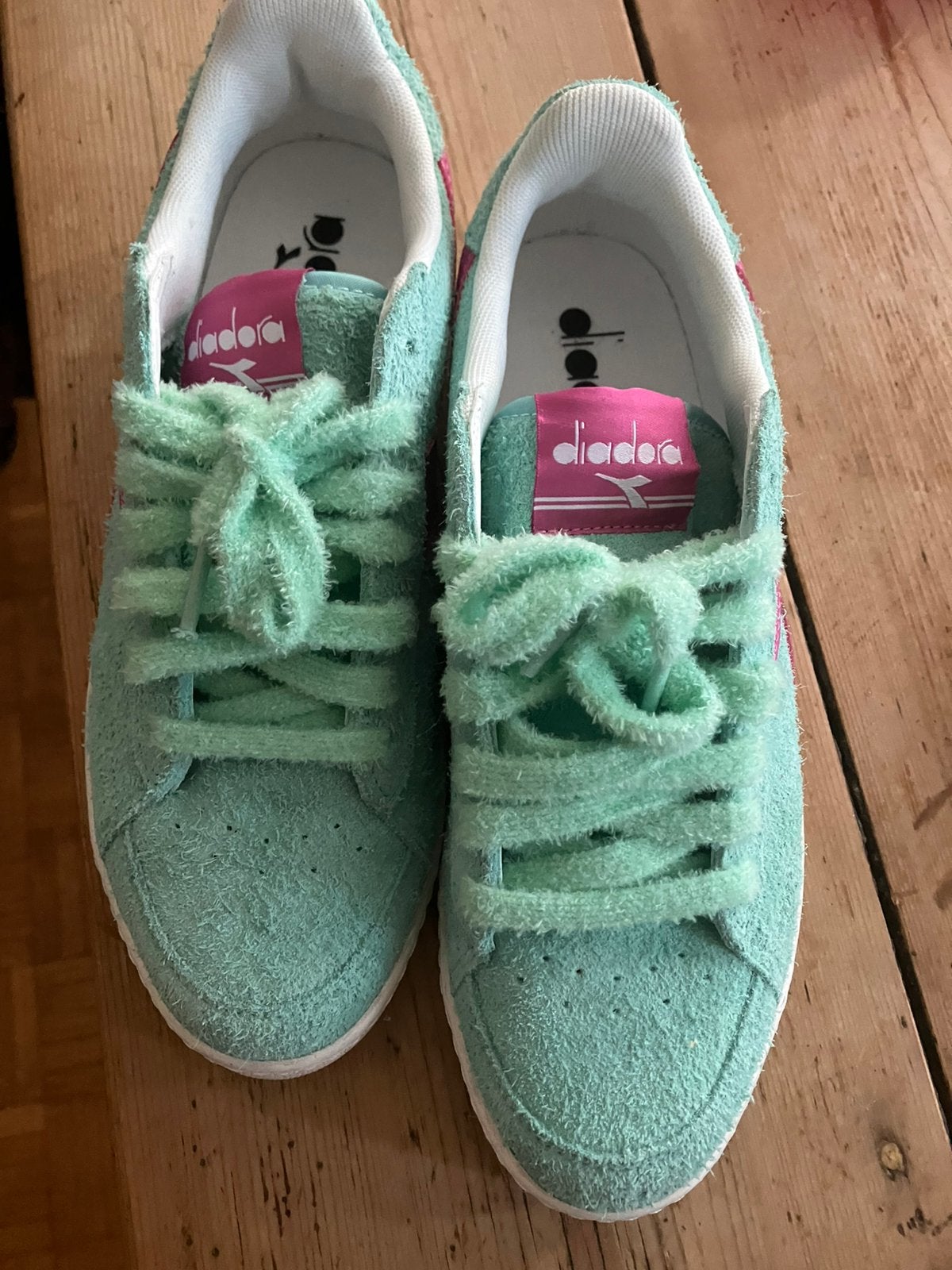 Baskets diadora neuves 39, Enlèvement, Comme neuf