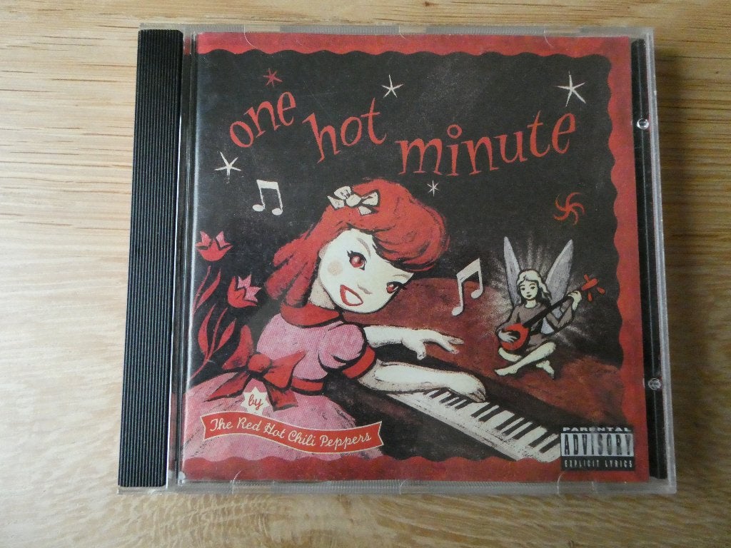 CD des Red Hot Chili Peppers, One Hot Minute, Enlèvement ou Envoi, Comme neuf, Rock classique, Comprend un livret