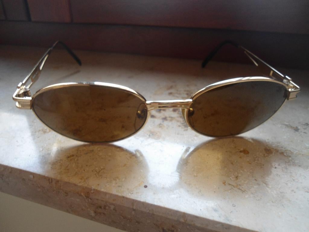 Ancienne Lunette Vintage MOSCHINO ORIGINALE, Autres marques, Enlèvement ou Envoi, Autres couleurs, Comme neuf