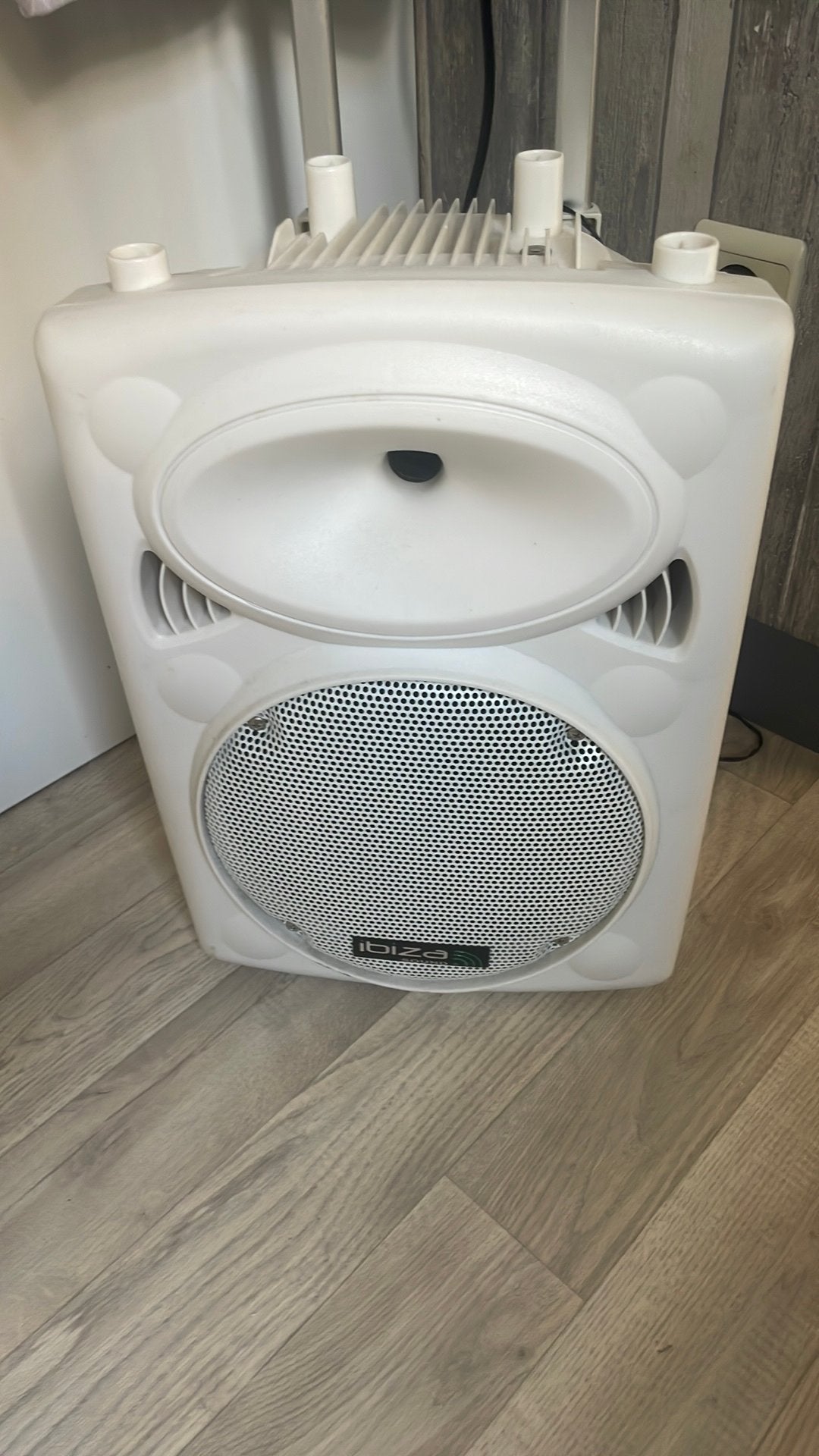 Idiza box met ingebouwde Verster, Muziek en Instrumenten, Ophalen of Verzenden, Zo goed als nieuw, P.A.