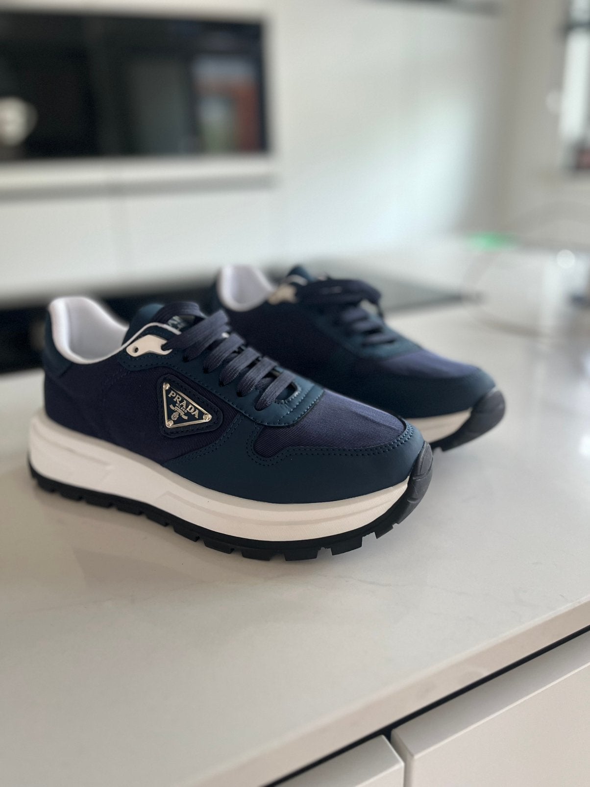Splinternieuwe Prada schoenen maat 40, Vêtements | Hommes, Chaussures, Neuf, Enlèvement ou Envoi, Bleu, Baskets