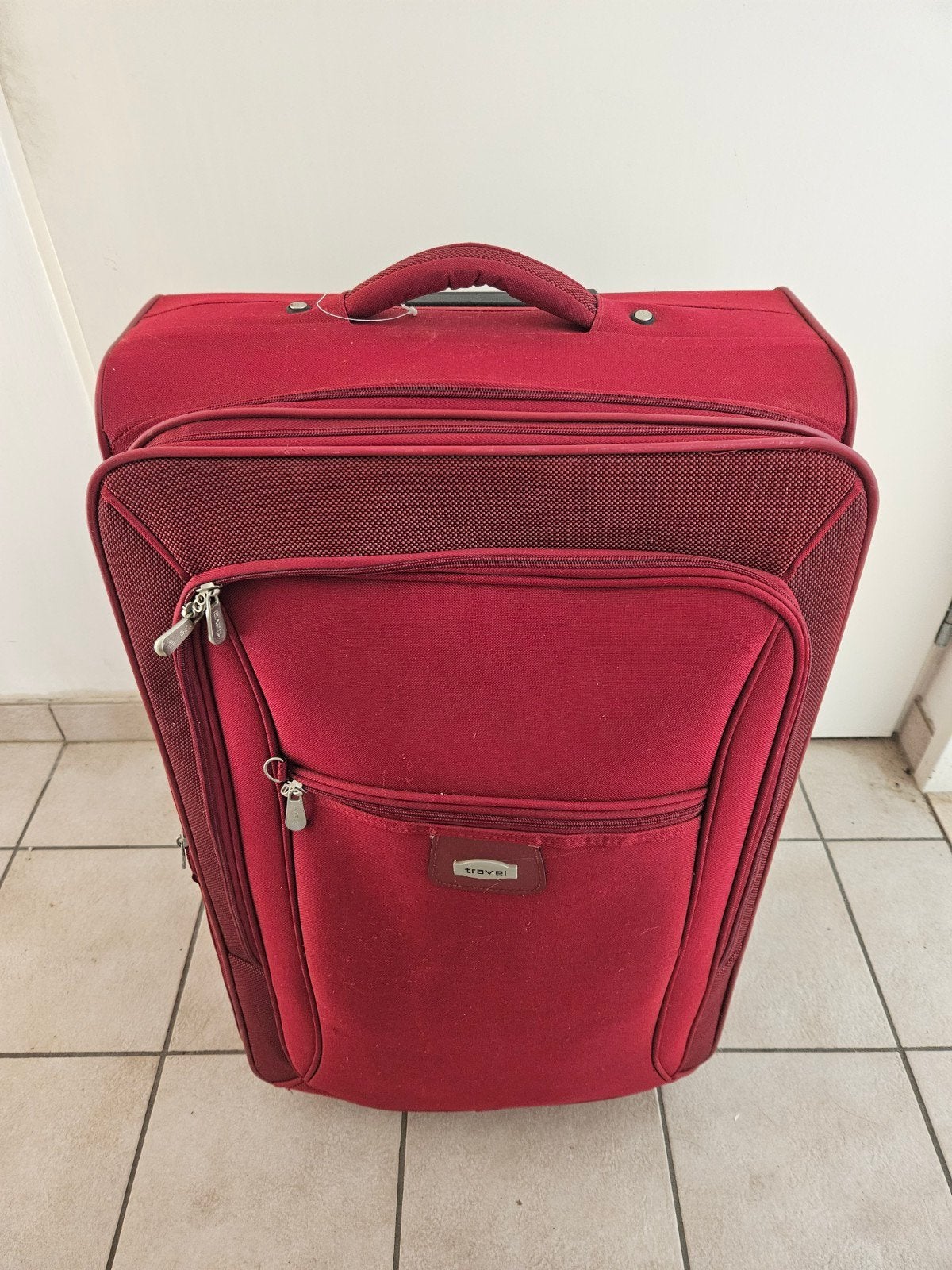 koffer groot model amper gebtuikt 30 euro, Handtassen en Accessoires, Koffers, Ophalen