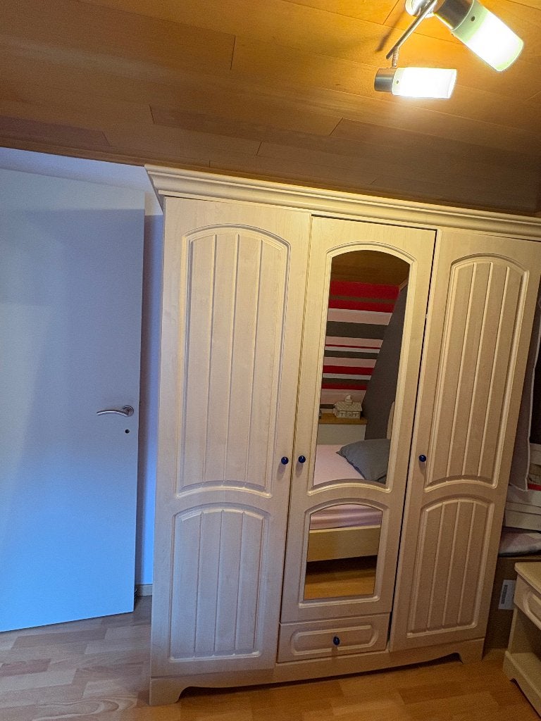 jeugdkamer: bed, bureau, kleerkast, nachtkastje, Huis en Inrichting, Ophalen, Overige materialen, Gebruikt, 90 cm