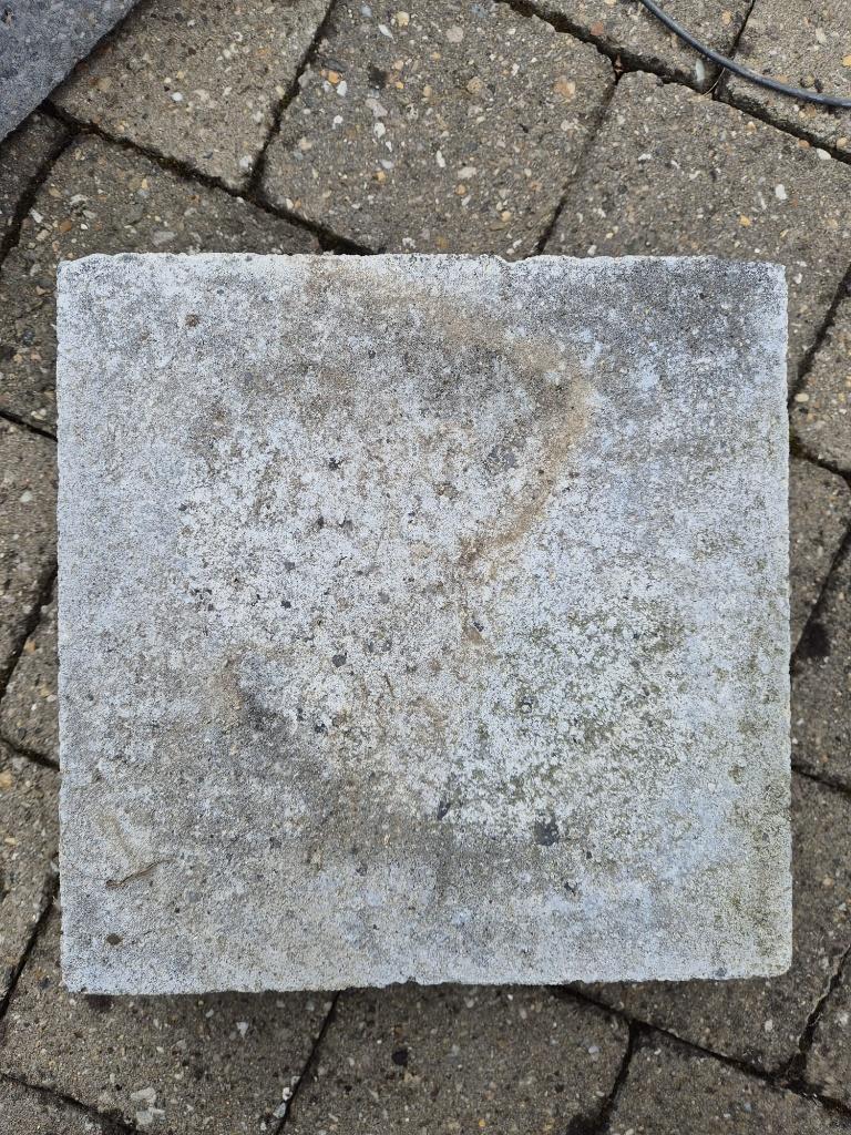 gratis grijze betonklinkers af te halen in Hombeek, Tuin en Terras, Ophalen, Gebruikt, Klinkers, 10 m² of meer