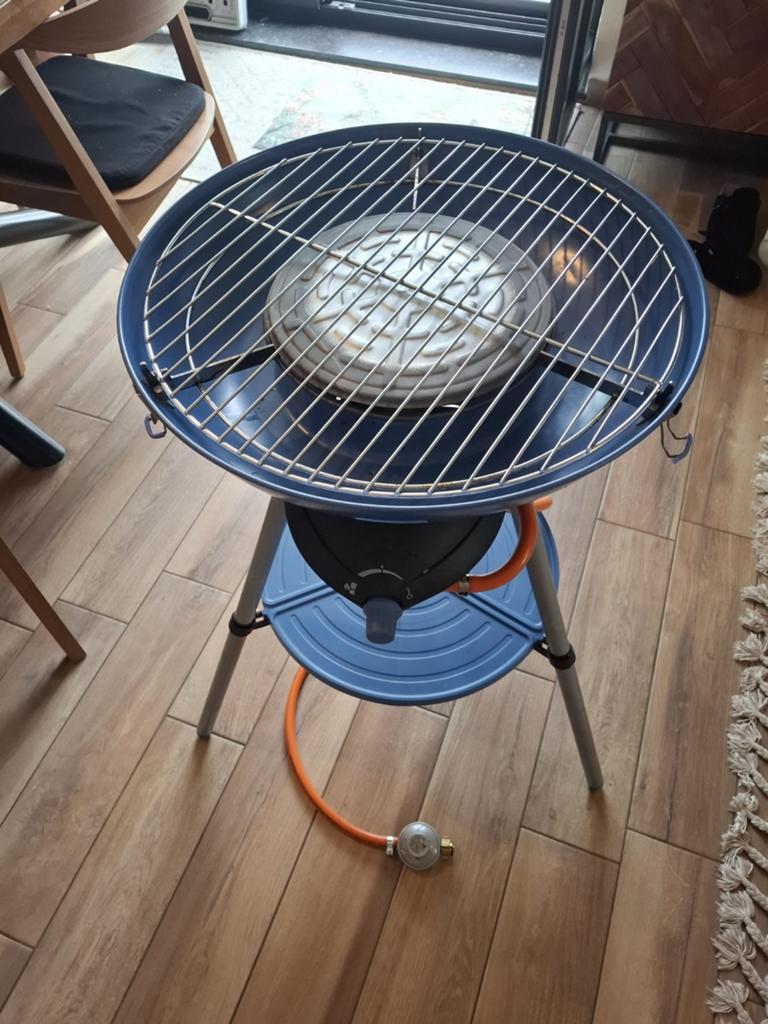 kampeer BBQ / Camping Party Grill 600 met het ijzer deksel, Enlèvement