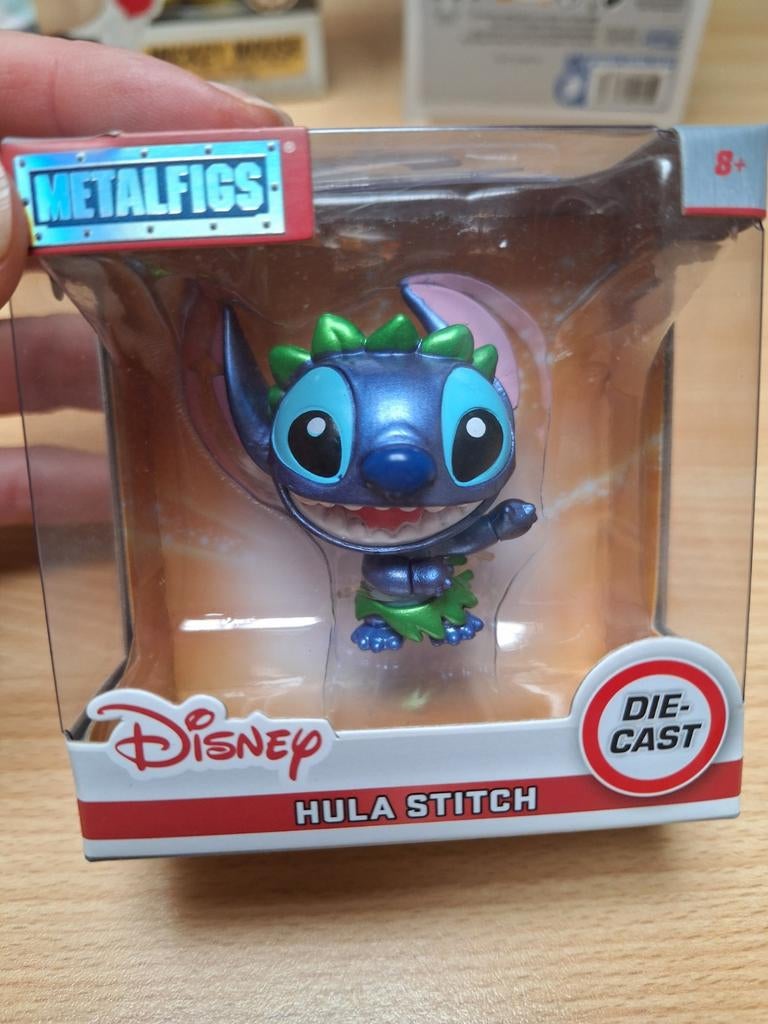 Figurine neuve " Hula Stitch" 5 cm., Enlèvement ou Envoi