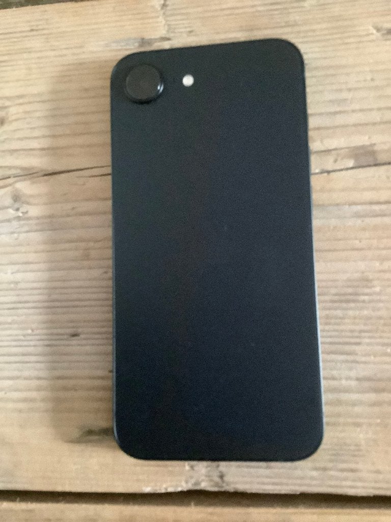 Iphone 17e, 256 GB, zwart, zo goed als nieuw GERESERVEERD, Overige modellen, Zwart, Zo goed als nieuw, 100 %