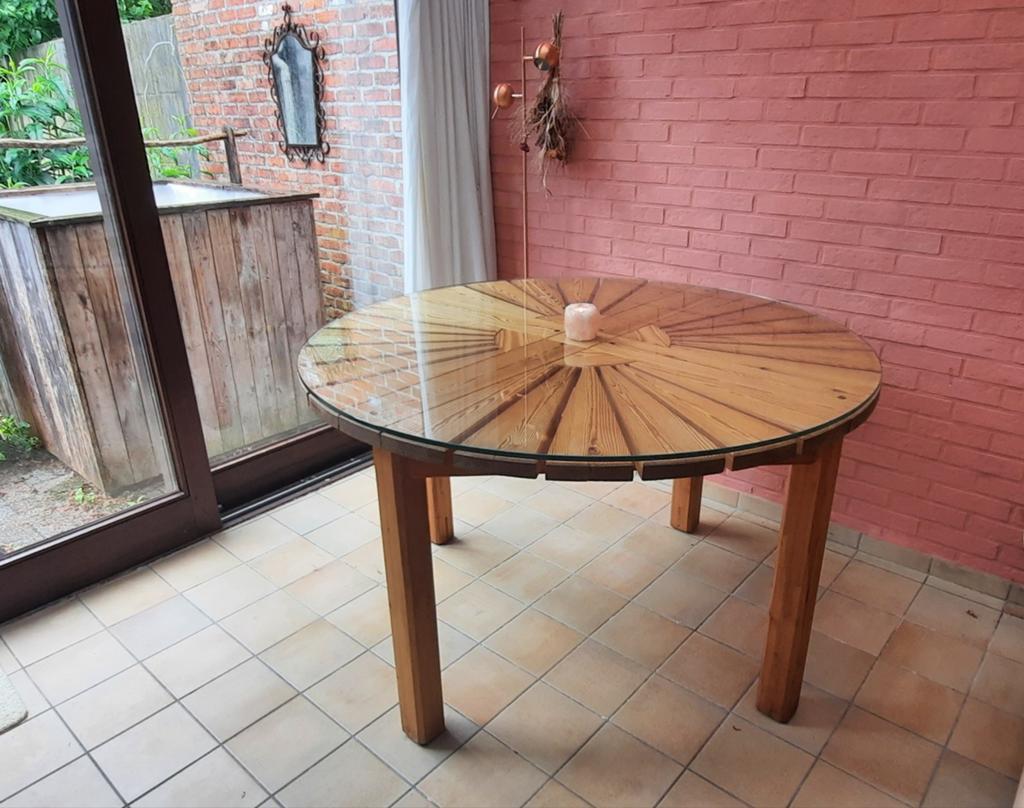 Unieke handgemaakte ronde tafel in massief hout en glas, Huis en Inrichting, Ophalen