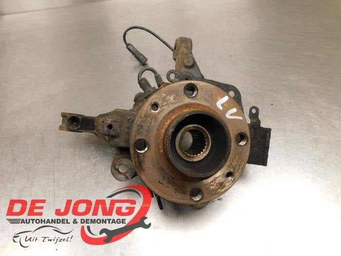 Fusee links-voor van een Renault Clio, Gebruikt, -, Renault, -