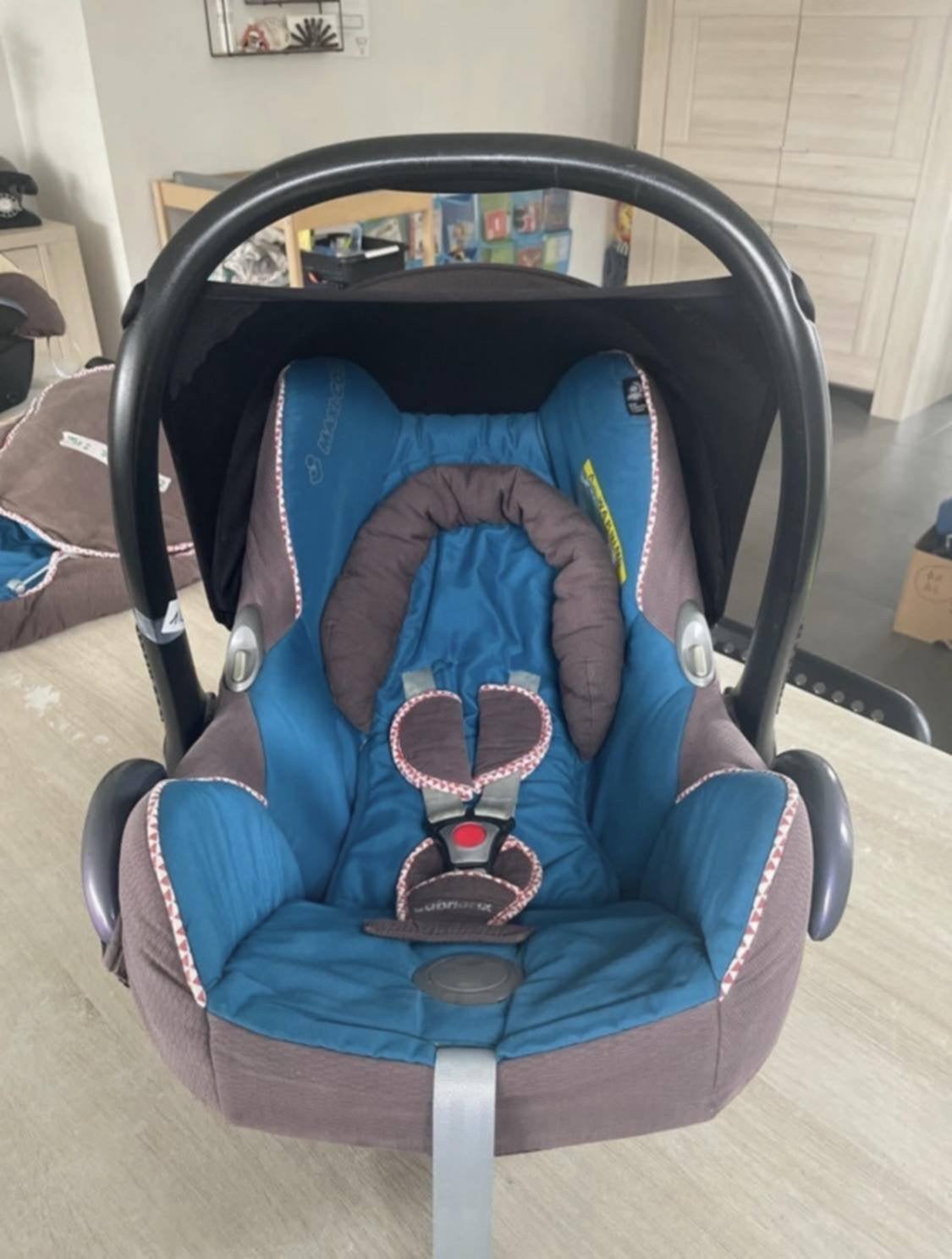 Chancelière Maxi Cosy Plus, Enlèvement