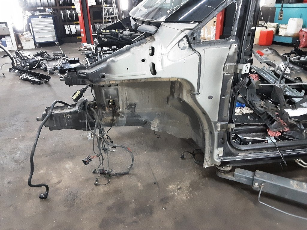 PARE BOUE AVANT GAUCHE Mercedes-Benz V (447.8), Mercedes-Benz, Garde-boue, Utilisé, Avant