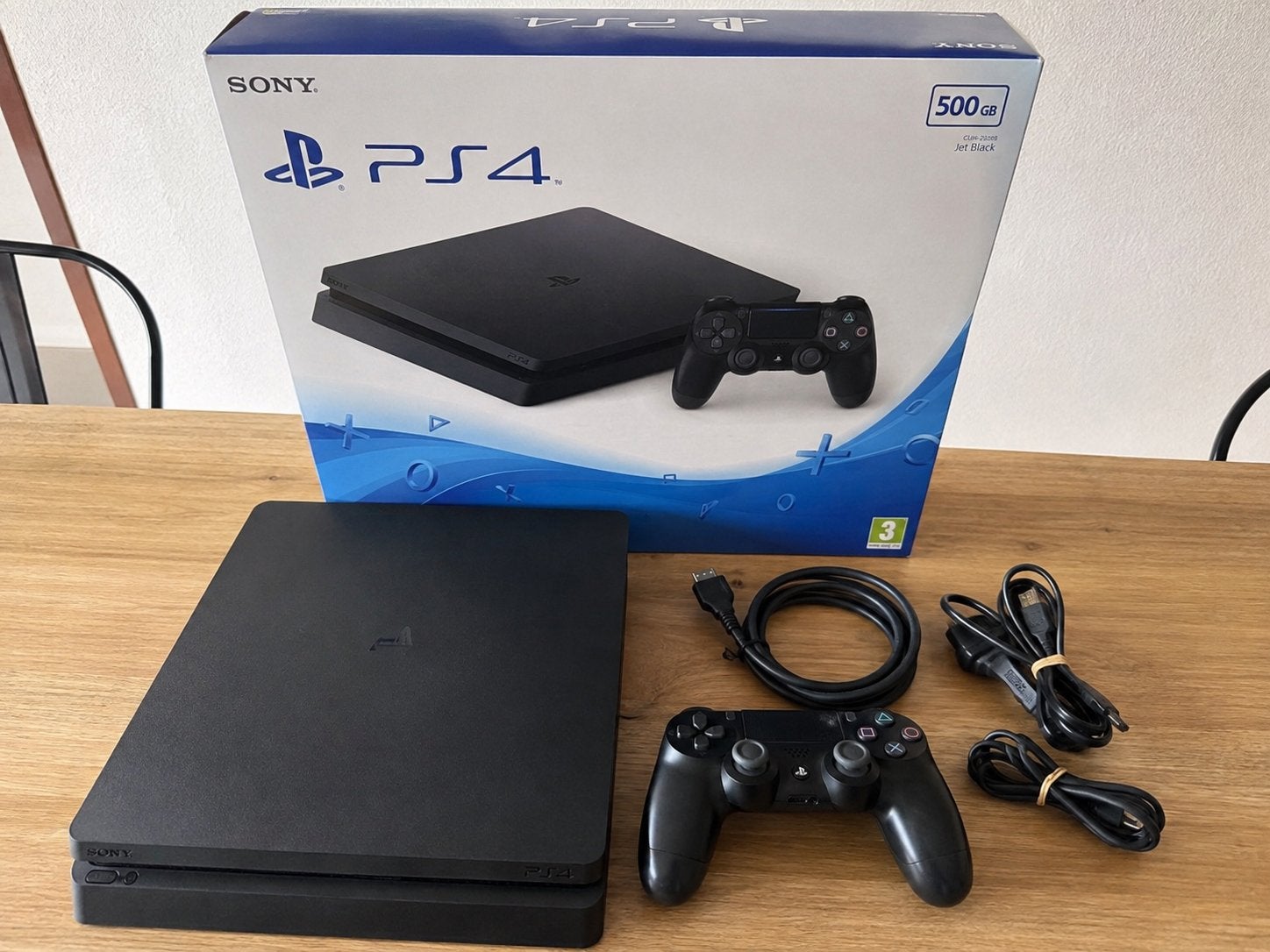 PS4 Slim Zwart – Zeer nette staat – Klaar voor gebruik, Games en Spelcomputers, Spelcomputers | Sony PlayStation 4, Ophalen, Zo goed als nieuw