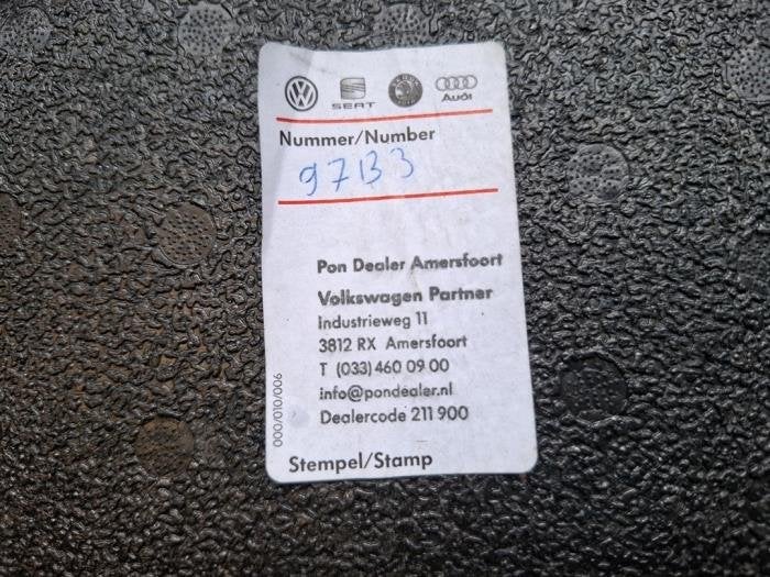 Bekleding bagageruimte van een Volkswagen Golf, Auto-onderdelen, Interieur en Bekleding, Gebruikt, -, Volkswagen, -
