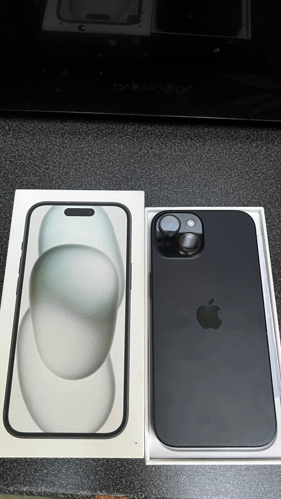 Iphone 15 128G noir,facture, Télécoms, Téléphonie mobile | Apple iPhone, Comme neuf, iPhone 15, Noir, Enlèvement