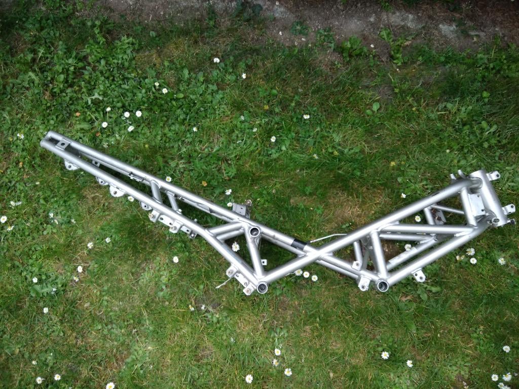 cadre chassis ducati ST3, Motoren, Ophalen