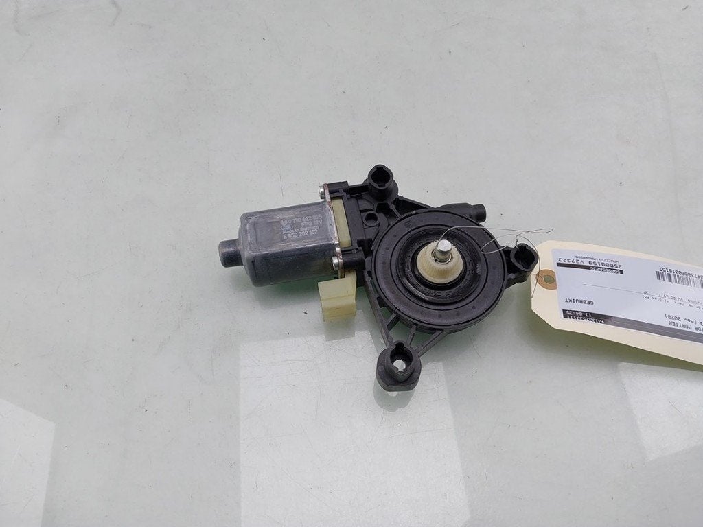 MOTEUR LEVE VITRE ELECTRIQUE Audi A3 Sportback (8YA), Dhr. J. Ham, Administratie@autoham.nl, Audi, Utilisé