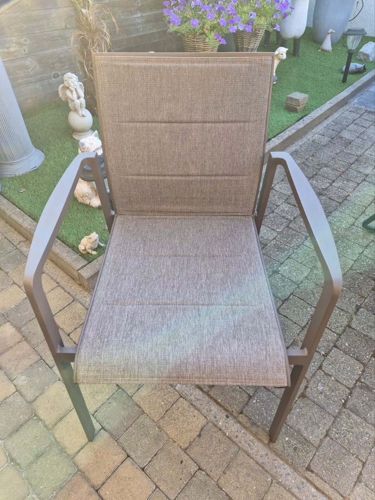 4 nieuwe tuinstoelen Cortina Terre, Ophalen