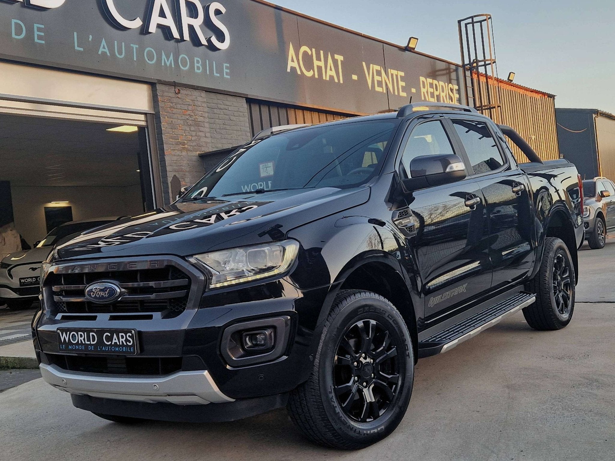 Ford Ranger 2.0 BiT EcoBlue Wildtrak - BOITE AUTO - BLACK ED, Auto's, Automaat, 4 deurs, Gebruikt, 4 cilinders