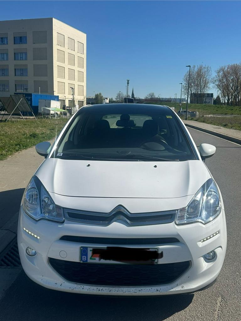 Citroën C3 - 1.2 Benzine - 2016, Wit, 5 deurs, Particulier, Airconditioning