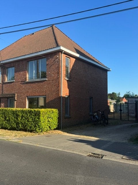 Woning te koop in Moerbeke, 200 tot 500 m², Moerbeke, Provincie Oost-Vlaanderen, Vrijstaande woning