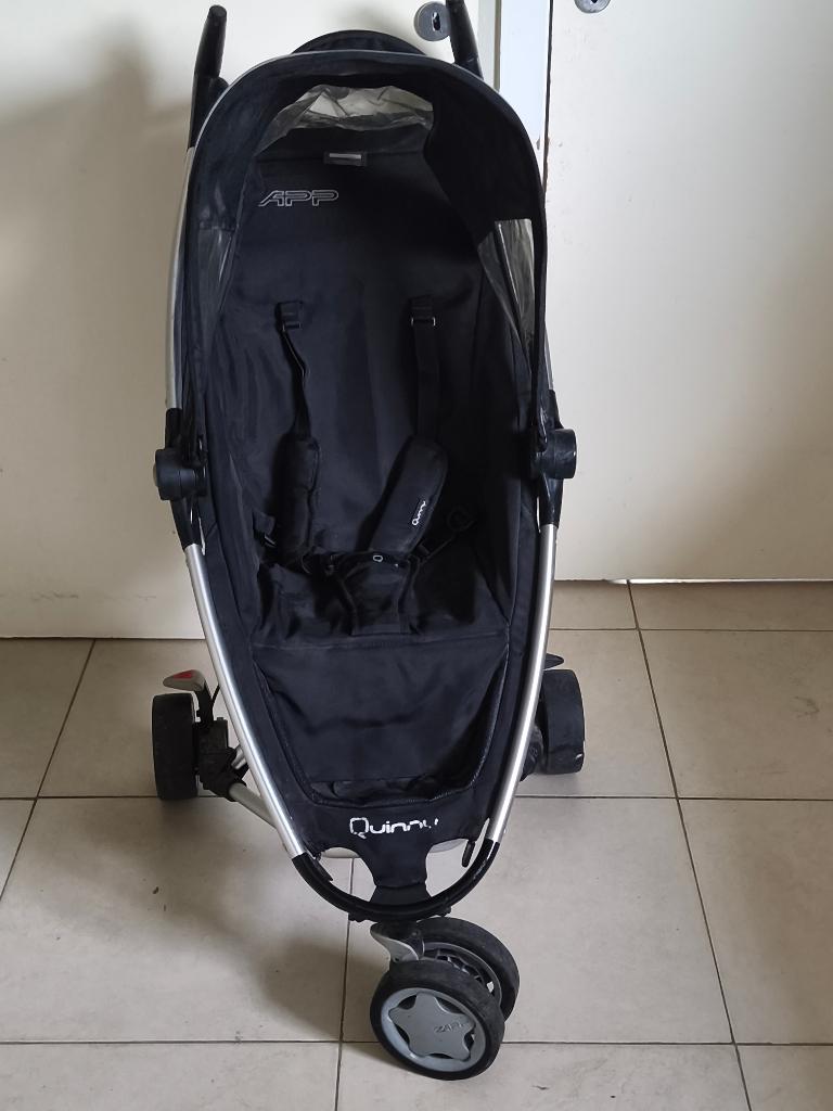 Zwarte buggy, Ophalen, Gebruikt, Quinny, Zonnekap