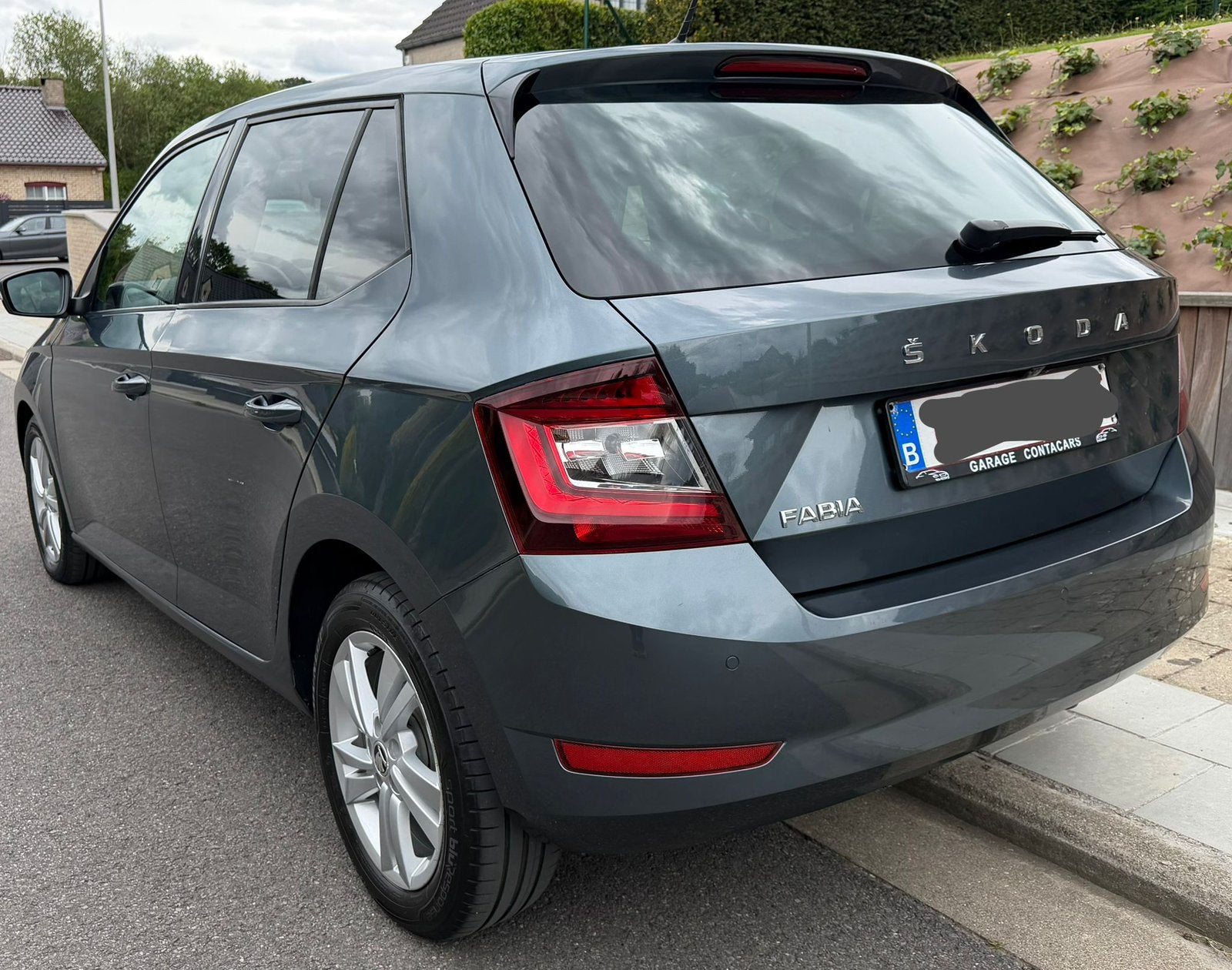 Skoda Fabia modèle 2022 propre 77 000 km, Alcantara, 5 deurs, Particulier, Dealer onderhouden
