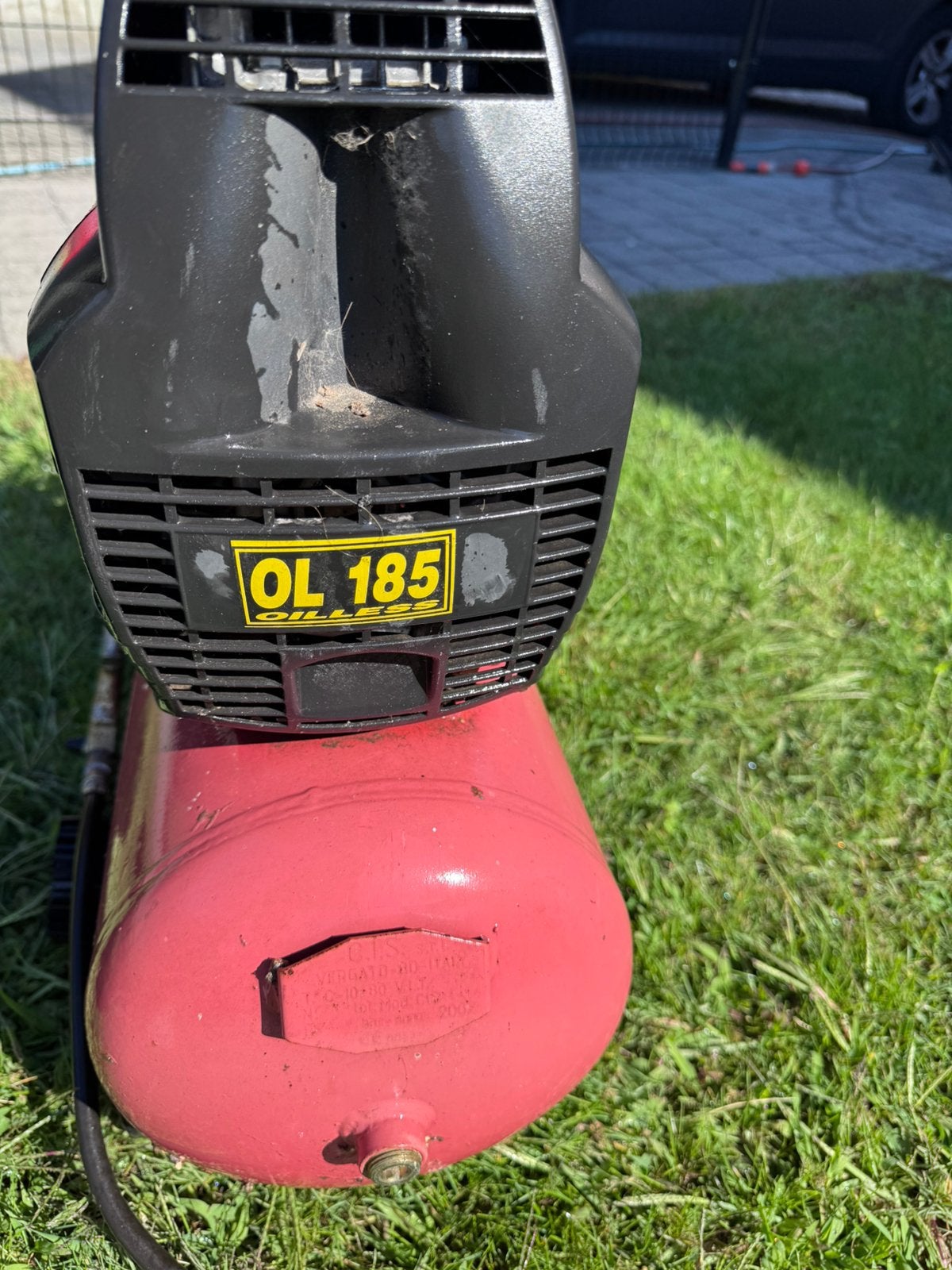 Compressor met defecte overdrukklep, Ophalen