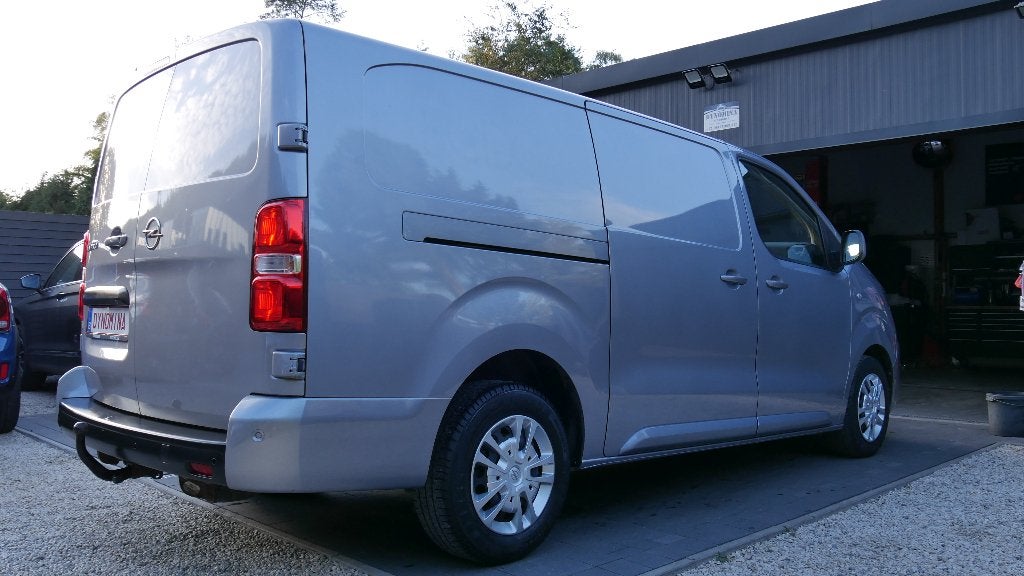 opel vivaro L3 2.0d 150pk 52dkm 2021 3zit garantie, Auto's, Voorwielaandrijving, Dealer onderhouden, Vivaro, 4 cilinders
