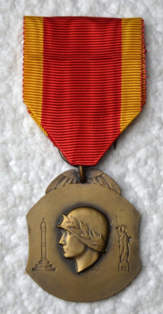 Medaille, Victory medaille 1940-45, La Ville de Liege (Luik), Enlèvement ou Envoi, Armée de terre, Ruban, Médaille ou Ailes