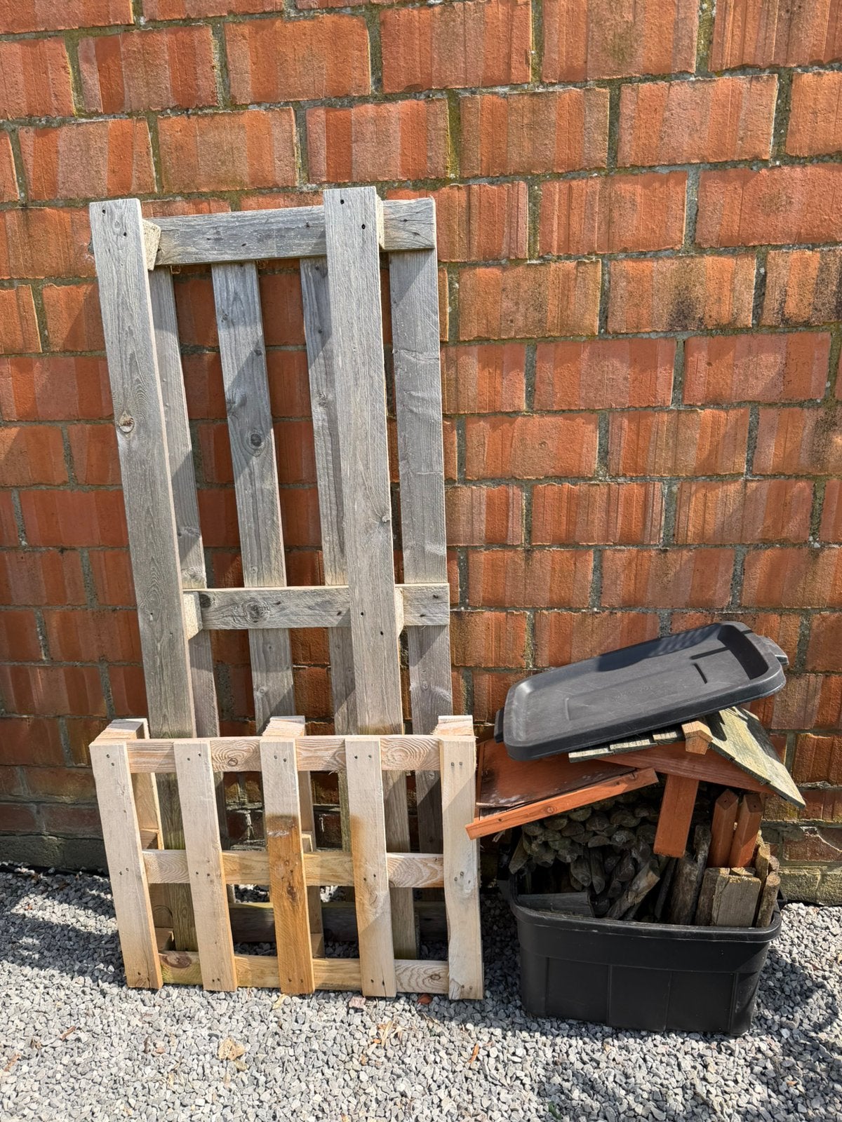 Gratis 2 paletten en nog wat kleine rommel, Tuin en Terras, Ophalen, Overige houtsoorten