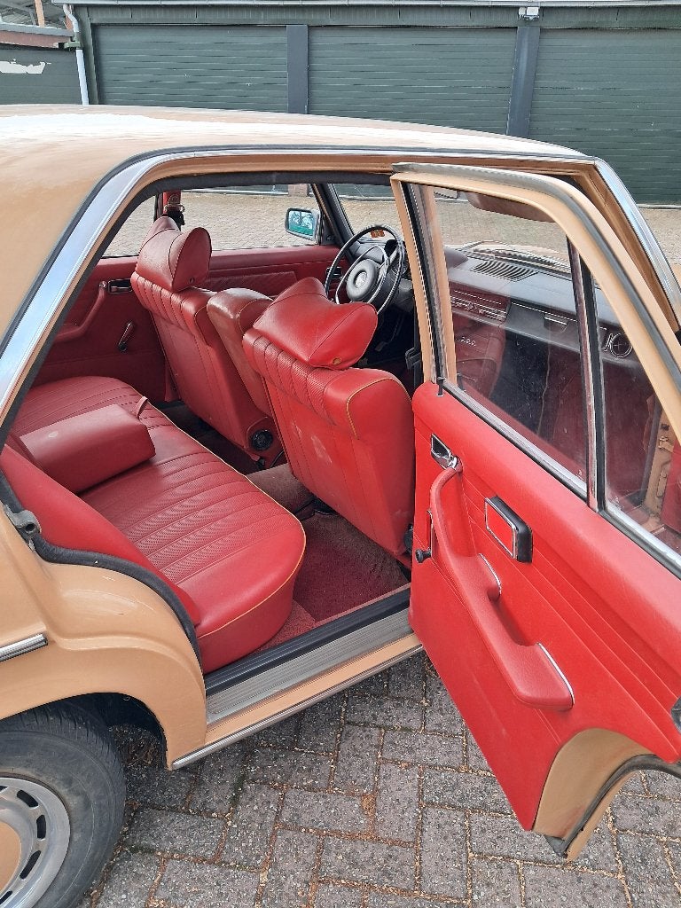 Mercedes w115, foto 4