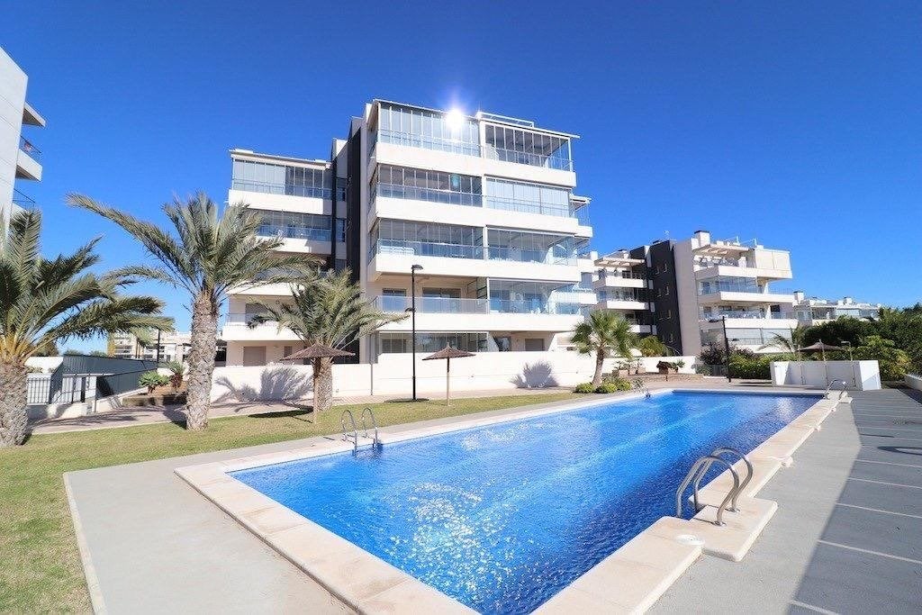 Modern hoekappartement /garage in Villamartin, Spanje, Villamartin, Los Dolses, 3 kamers, 105 m²