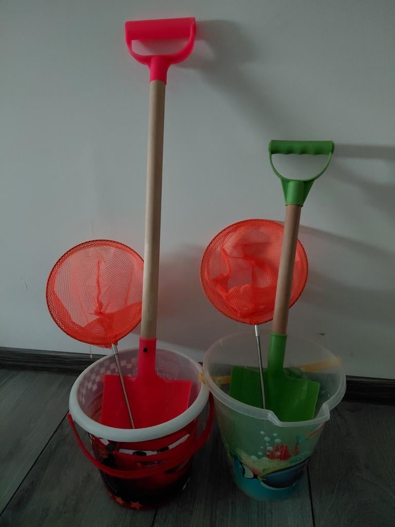 Strandset voor kids - 2 Emmers , 2 Schepnetjes , 2 schoppen, Ophalen of Verzenden