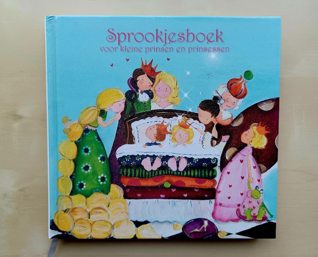 Sprookjesboek voor kleine Prinsen en Prinsessen, Jongen of Meisje, Aureline, Ophalen of Verzenden, Zo goed als nieuw