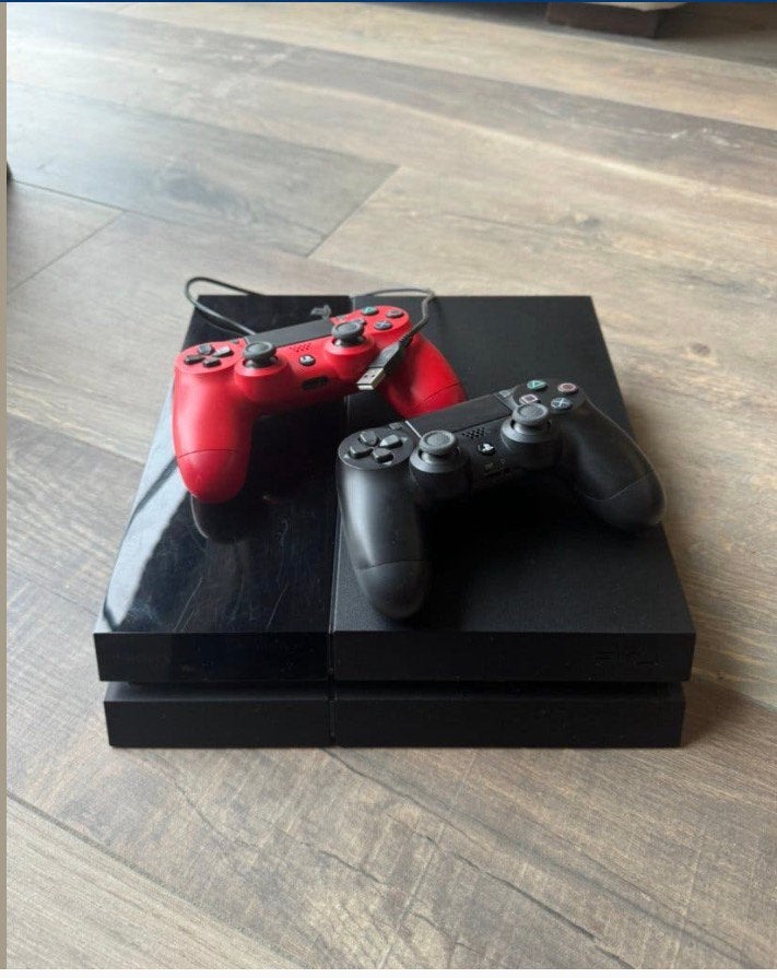 Ps4 + 2 controllers + games, Games en Spelcomputers, Ophalen, Zo goed als nieuw, 500 GB