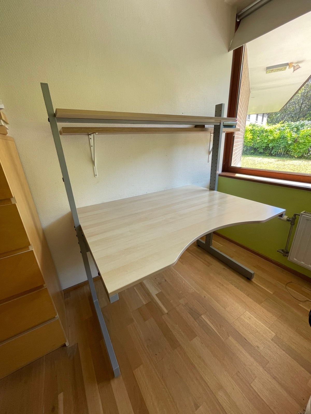 Verstelbare bureau van Ikea, Ophalen, Zo goed als nieuw, IKEA
