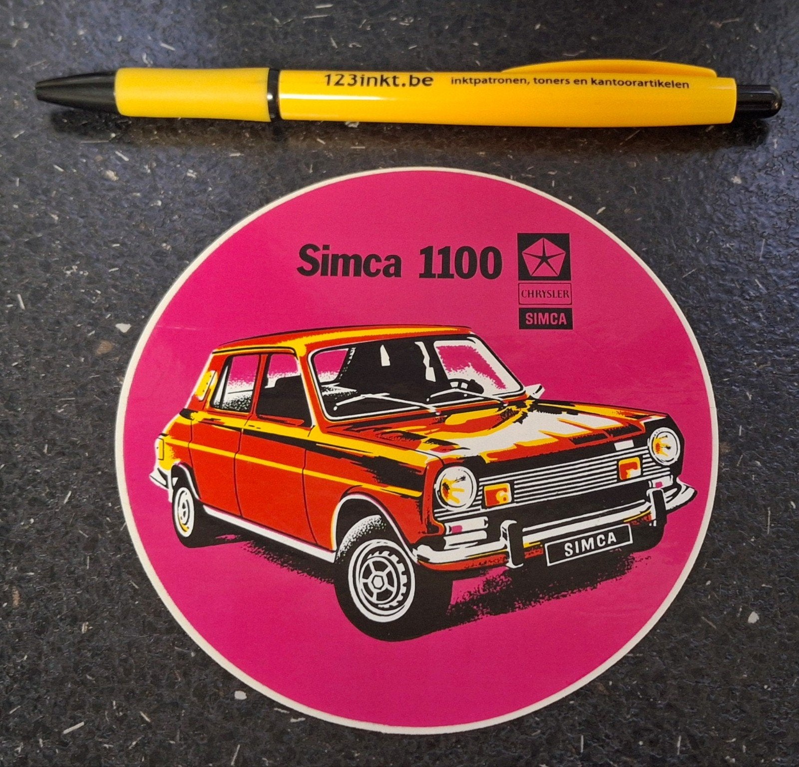 Autocollant vintage de la marque Simca 1100, Collections, Enlèvement ou Envoi, Comme neuf, Voiture ou Moto