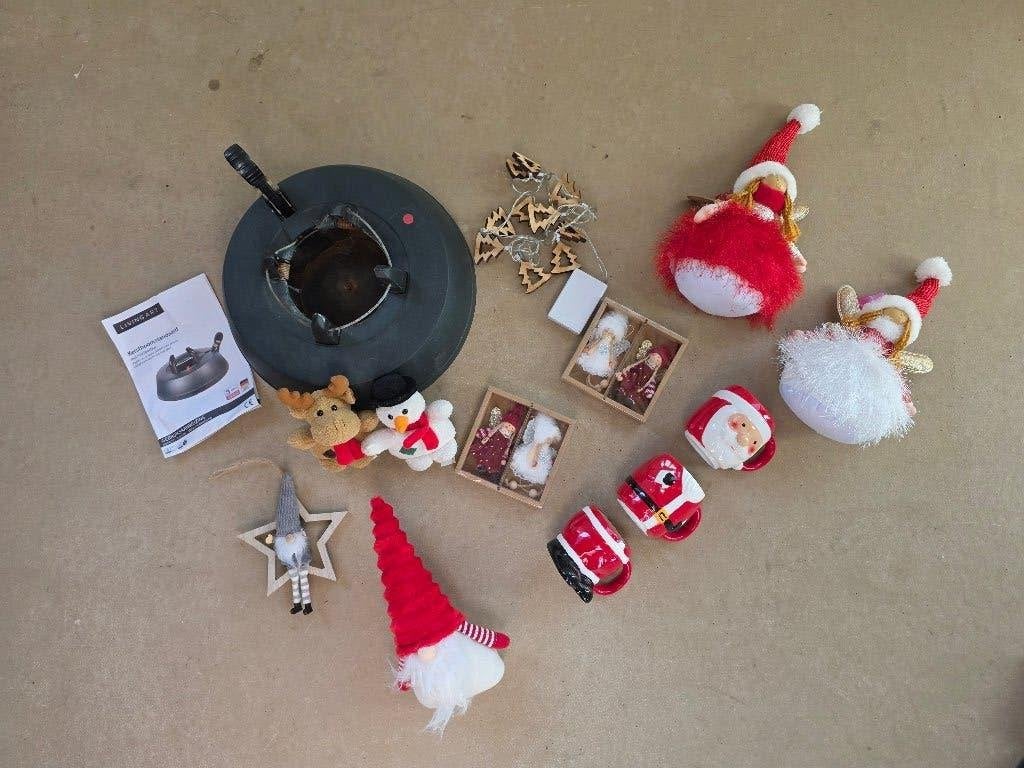 Kerstboomvoet + kertsdecoratie, Diversen, Kerst, Ophalen, Gebruikt